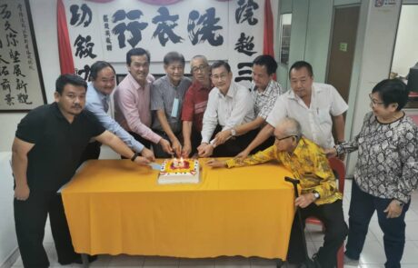 Group photos of VIP during the anniversary celebration